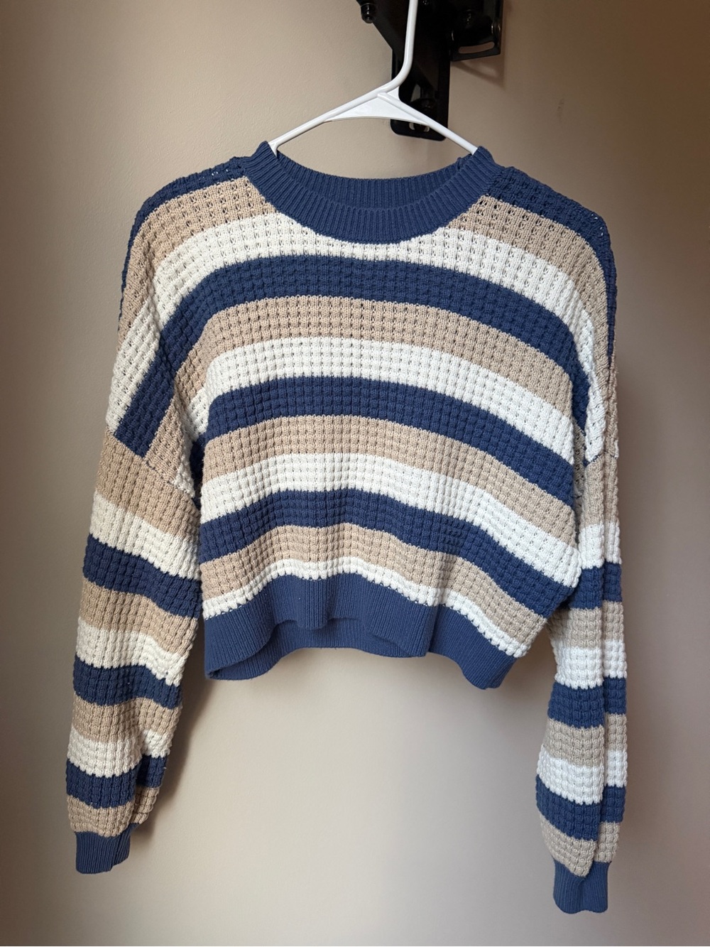 Hollister Cropped Striped Crew Sweater - Blue, Cream & Tan